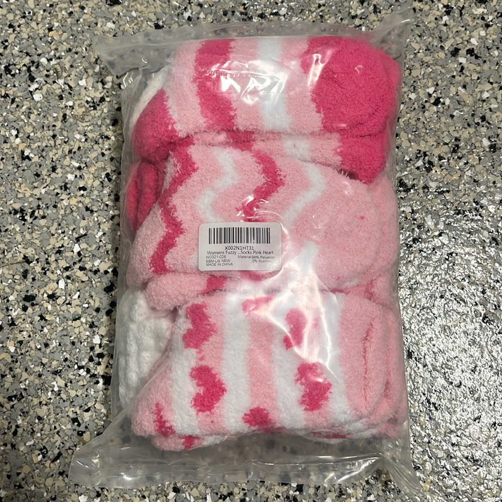 6 pack - Pink Fuzzy Socks